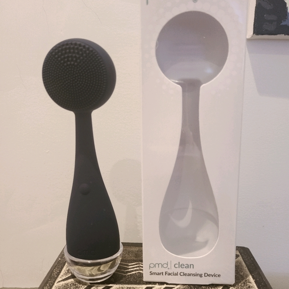 BRAND NEW PMD Sonice Facial Brush
